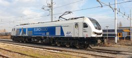 ELP und Stadler gehen mit EU-Typenzulassung der EURO9000-Lokomotive und Zertifizierung für Deutschland/Österreich den nächsten Innovationsschritt