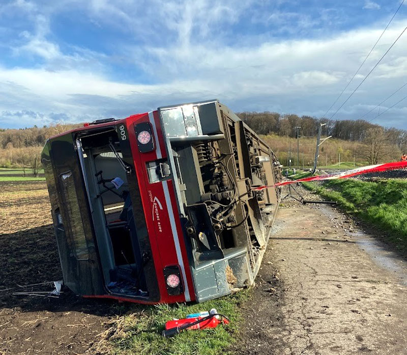 Entgleisgung Luescherz ASm-GTW Be 26 506_Feuerwehr Biel_31 3 23