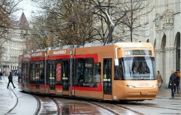 Die Südostbahn schickt ein Traverso-Tram in der Stadt Zürich auf Reisen [aktualisiert]