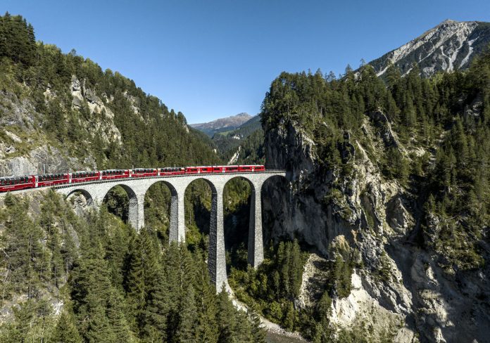 Bernina Express Landwasserviadukt_RhB
