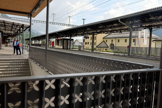 RhB Bahnhof Bever Eroeffnung 1_Swiss-image ch Andy Mettler_10 6 23