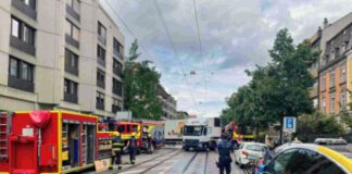 Basel Lastwagenpanne Tramausfall Bergung_Kapo BS_4 8 23