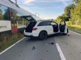 Baldegg Verkehrsunfall Auto Zug 1_Kapo LU_2 9 23