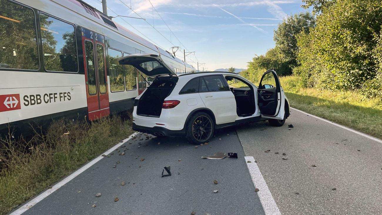 Baldegg Verkehrsunfall Auto Zug 1_Kapo LU_2 9 23