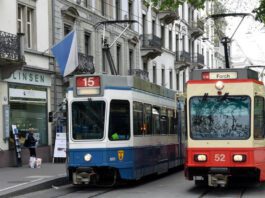 VBZ Tram 2000 Be 46 2003 FB Be 44 52 Bahnhof Stadelhofen_TMZ