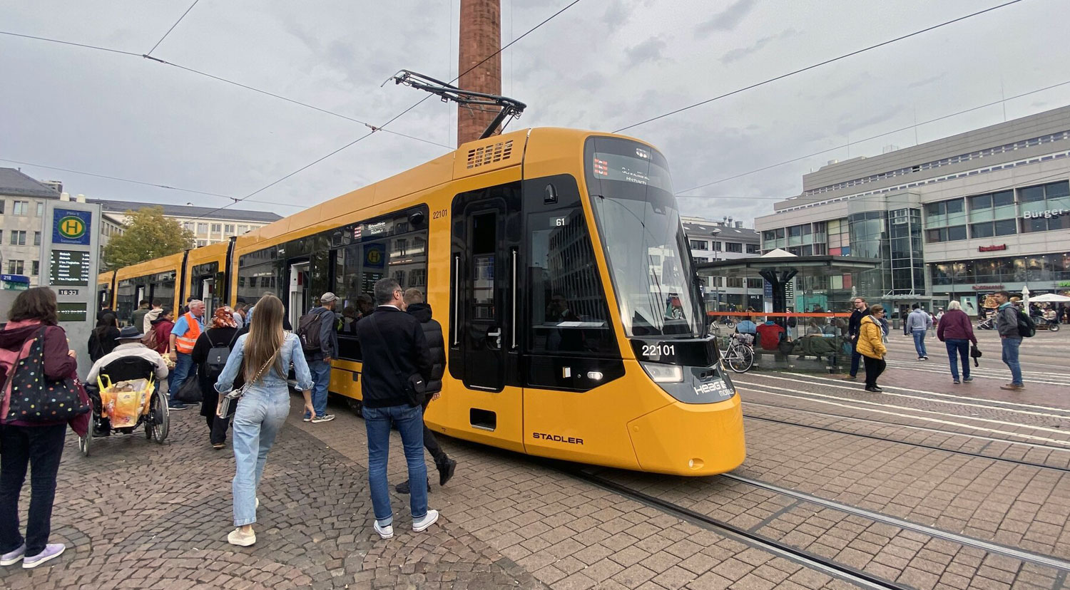 start probebetrieb fahrgaeste tina darmstadt_Stadler_10 23