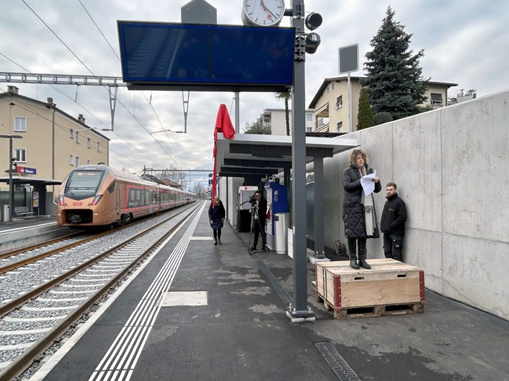 Eroeffnung Bahnhof Minusio 2_Nicolas Leutenegger_5 12 23