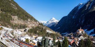 Gotthard-Bergstrecke Kirche Wassen Traverso_SOB