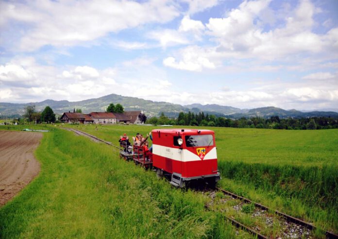 Draisinenfahrten Dm 3672 UeBB_DSF Draisinenfahrten Dm 3672 UeBB_DSF