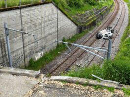 Neyruz Kollision Auto Zug_Police cantonale Fribourg_3 6 24