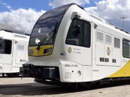 Italien FdC diesel-elektrischer Meterspurtriebzug 2_Stadler_19 3 24