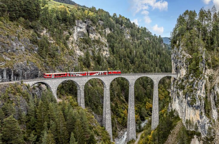 Cabrio-Landwasserwelt-Viaduktshuttle_RhB Andrea Badrutt_30 9 24