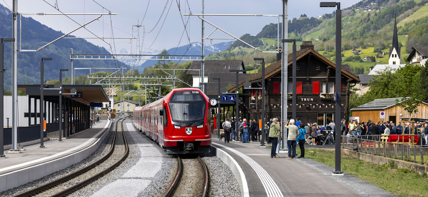 Erneuerter Bahnhof Trun Eroeffnung_Nicola Pitaro_3 5 25