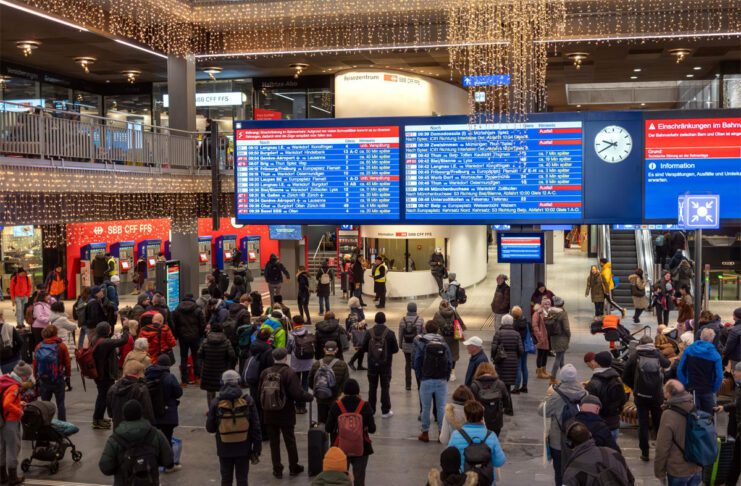 Personenunfall Stoerung Abfahrtsanzeiger Bahnhof Bern_Milena Steiner